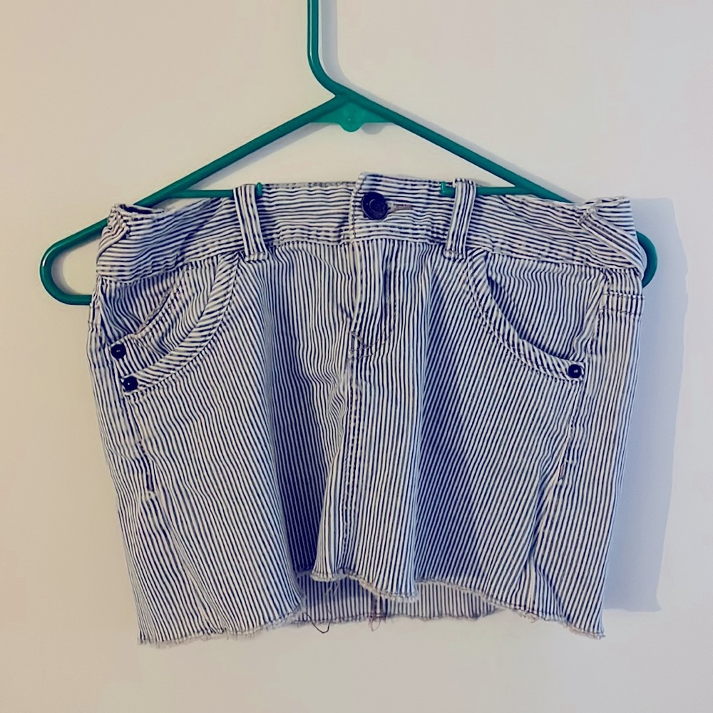 Striped mini skirt